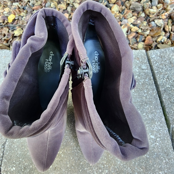 CHARLOTTE RUSSE SUEDE ANKLE BOOTS SZ 7 - Picture 9 of 12